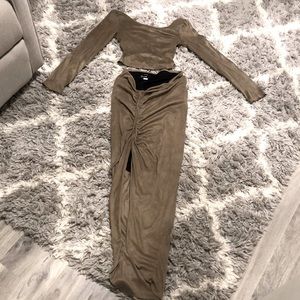 TWO PIECE HIGH WAISTED OUTFIT